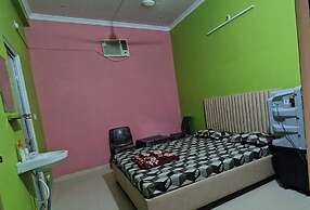Hotel Aparna Palace