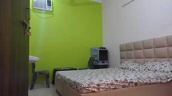 Hotel Aparna Palace