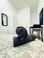 Elegant 4BR Apt Near Westbahnhof