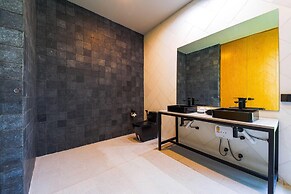 Luxury 5 Bedroom Pool Villa KH-C1