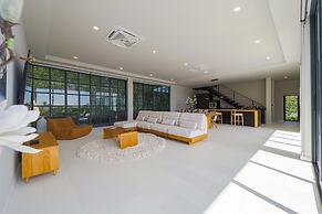 Luxury 5 Bedroom Pool Villa KH-C1