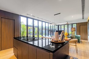 3BR Super Modern Pool Villa V263
