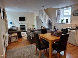 The Coach House- Canonbie