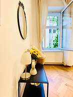 Bright and Spacious 2BR Flat Westbahnhof