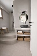 Reya Suites