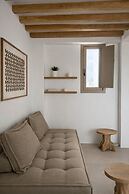 Reya Suites