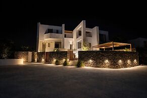 Reya Suites
