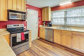 Near Beaches, Base & Bay! Hampton Home w/ Backyard