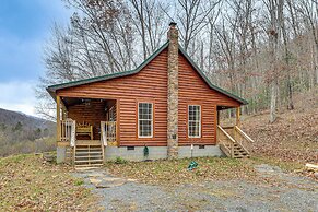 Greenbrier River On-site! Modern-rustic Log Cabin
