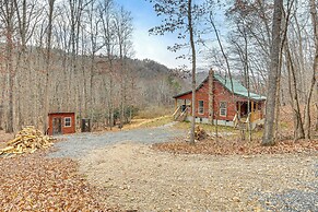 Greenbrier River On-site! Modern-rustic Log Cabin