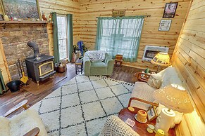 Greenbrier River On-site! Modern-rustic Log Cabin