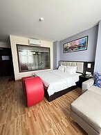 Novelty Hotel