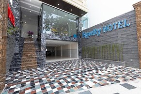 Novelty Hotel