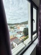 Novelty Hotel