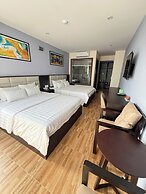 Novelty Hotel