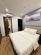 Novelty Hotel