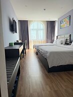 Novelty Hotel