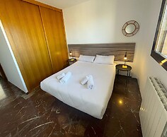 Apartamentos el Pilar Suites 3000