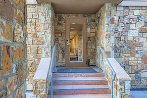 2747 Slopeside Studio