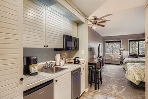 2747 Slopeside Studio