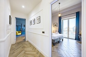Elite Art Palace by Napoliapartments