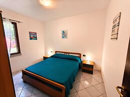 Apartment With Pool and Private Parking