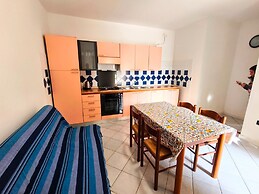 Apartment With Pool and Private Parking