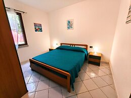 Apartment With Pool and Private Parking