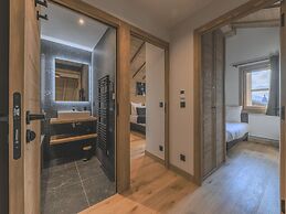 8 Guest Apartment With Luxury Spa Access