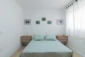 Apto com Garagem e Academia pr Ximo ao Villa-lobos