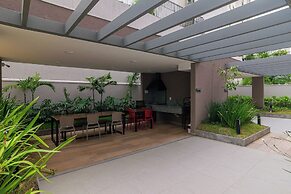 Apto com Garagem e Academia pr Ximo ao Villa-lobos