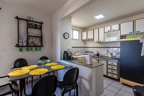 Apto Pet Friendly com Garagem na Enseada Azul