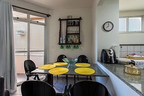 Apto Pet Friendly com Garagem na Enseada Azul