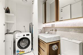 Brand-new 2-bed With Rooftop Access