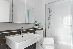 Chic 1BR Apt Near Southern Cross