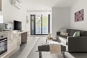Chic 1BR Apt Near Southern Cross