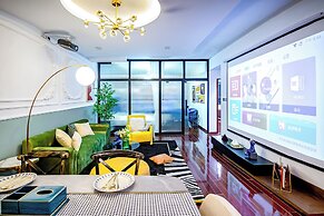 Baihong Riverview Drone Show Apartment