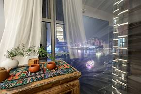 Baihong Riverview Drone Show Apartment