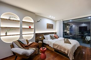 Baihong Riverview Drone Show Apartment