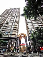 Baihong Riverview Drone Show Apartment