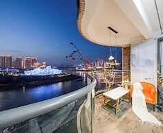 Baihong Riverview Drone Show Apartment