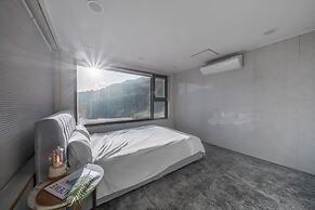 Yangpyeong Seulburg Private Poolvilla