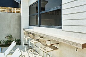 White Villa by Betterplace