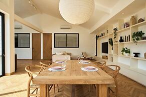 White Villa by Betterplace