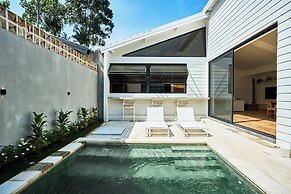 White Villa by Betterplace