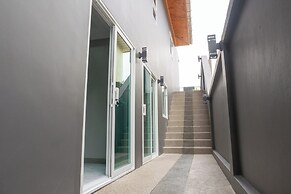 4BR Villa Ideal for Groups Families V262
