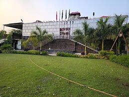 The Forest Hill Resort