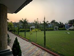 The Forest Hill Resort