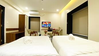 The Sapphire Hotel