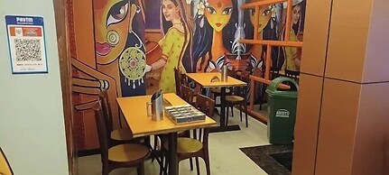 Hotel Bharat
